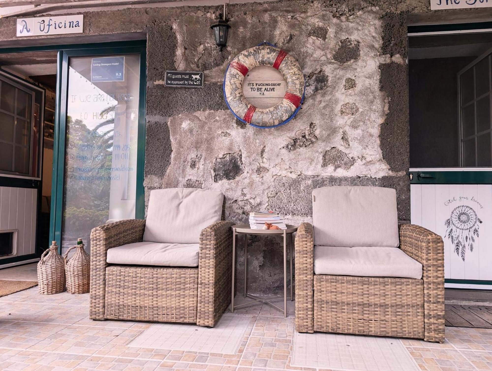 Loving Strangers Hostel Madalena  Exterior foto